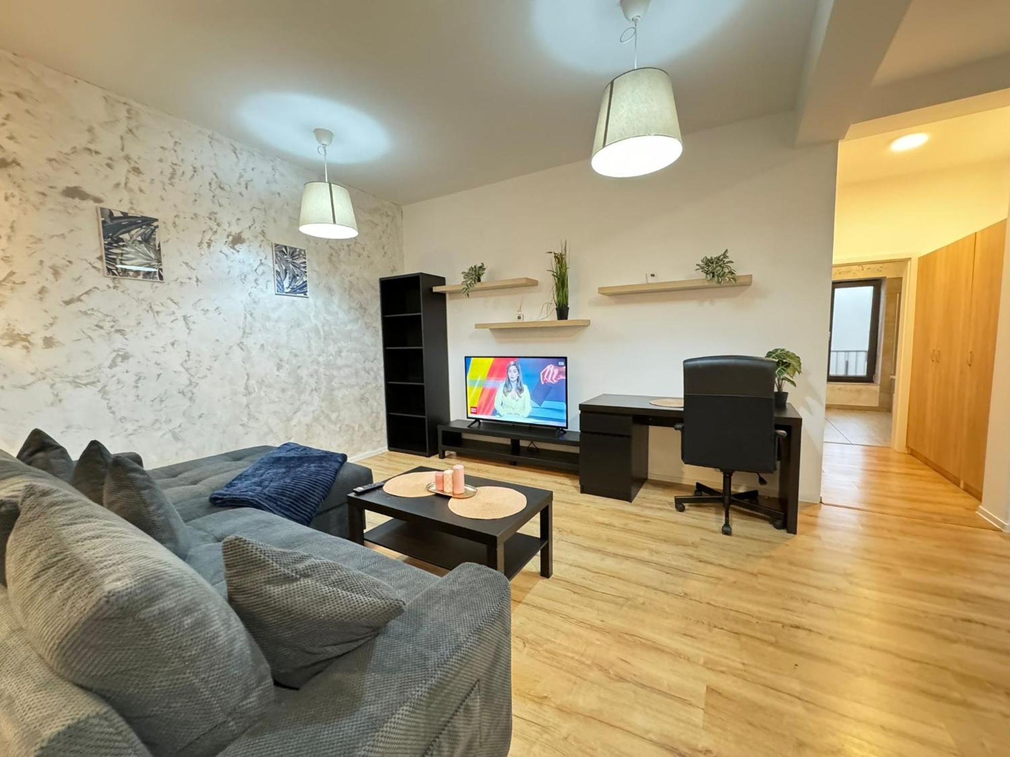 טימישוארה Glam Apartments Lipatti Near Iulius Mall And City Center מראה חיצוני תמונה